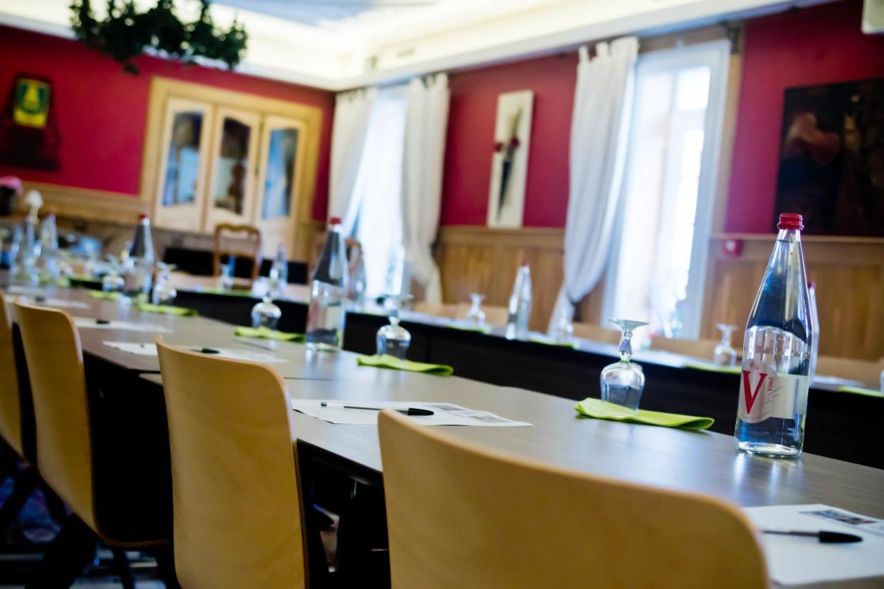 Hotel Et Spa Le Lion D'Or Pont-Évêque Екстериор снимка