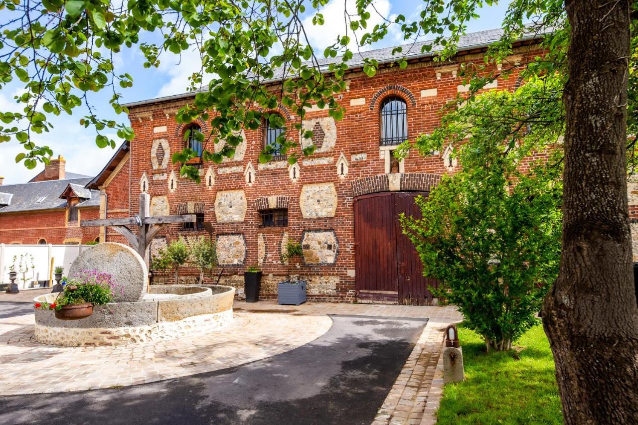 Hotel Et Spa Le Lion D'Or Pont-Évêque Екстериор снимка