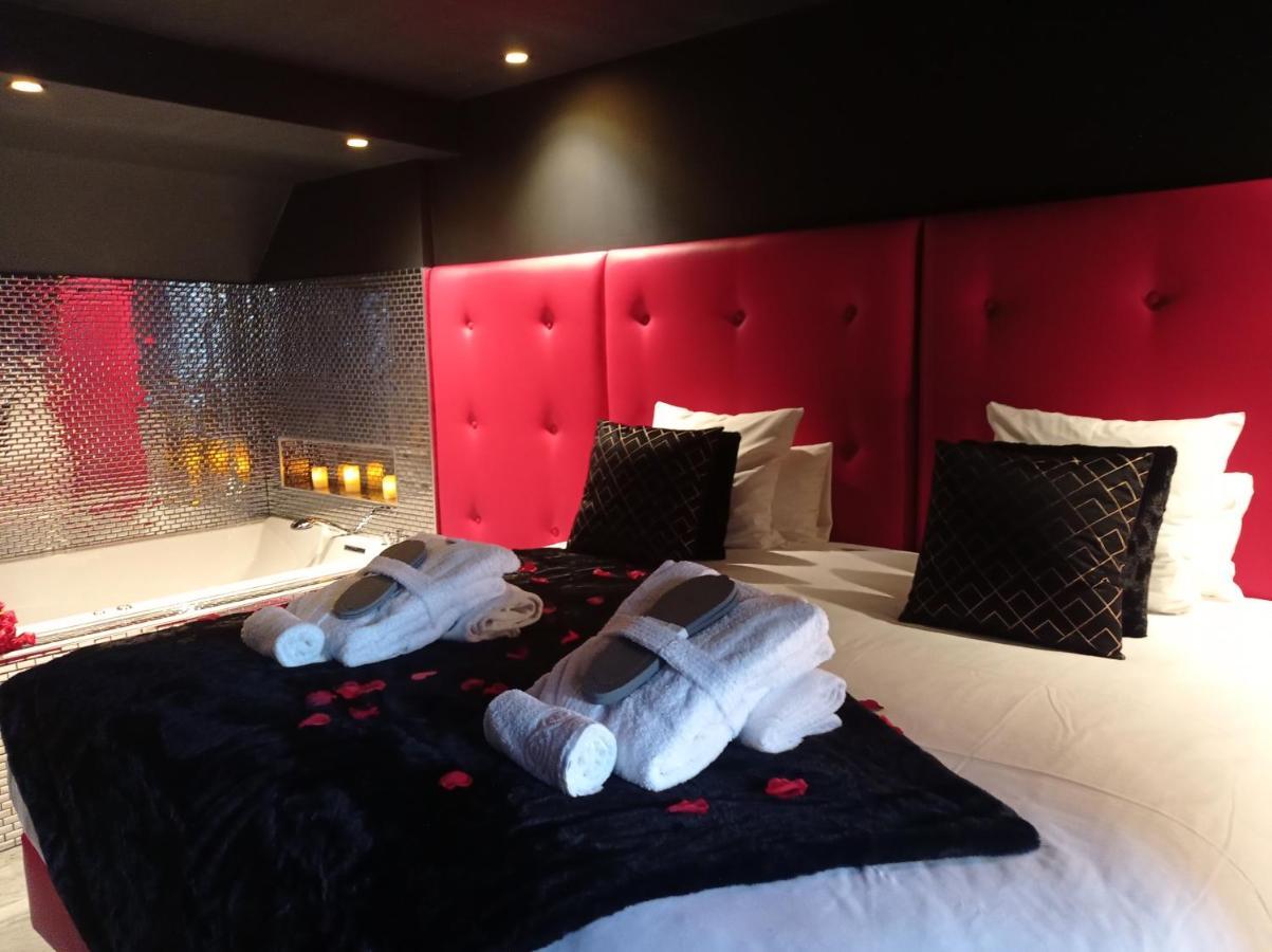 Hotel Et Spa Le Lion D'Or Pont-Évêque Екстериор снимка