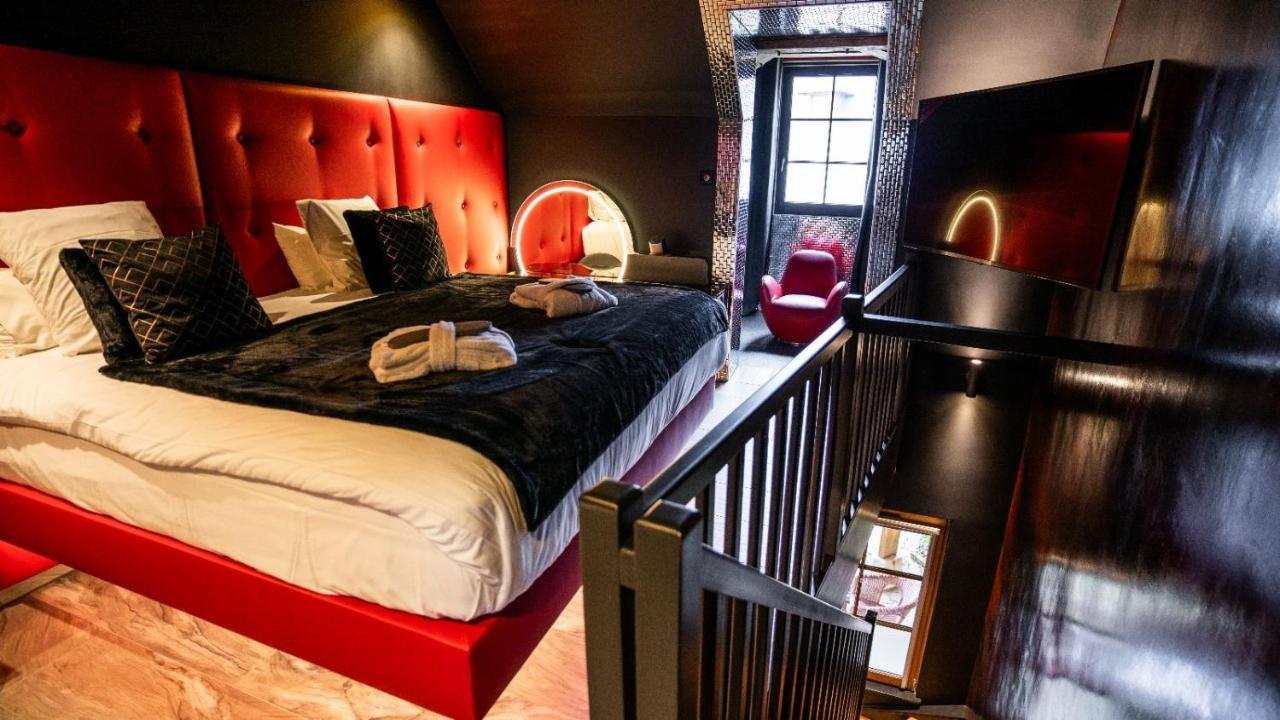 Hotel Et Spa Le Lion D'Or Pont-Évêque Екстериор снимка