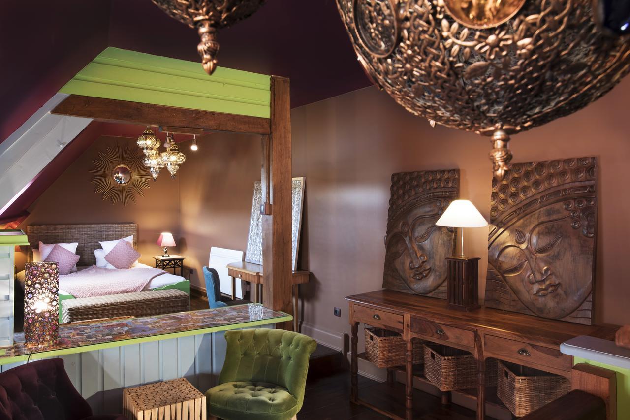 Hotel Et Spa Le Lion D'Or Pont-Évêque Екстериор снимка